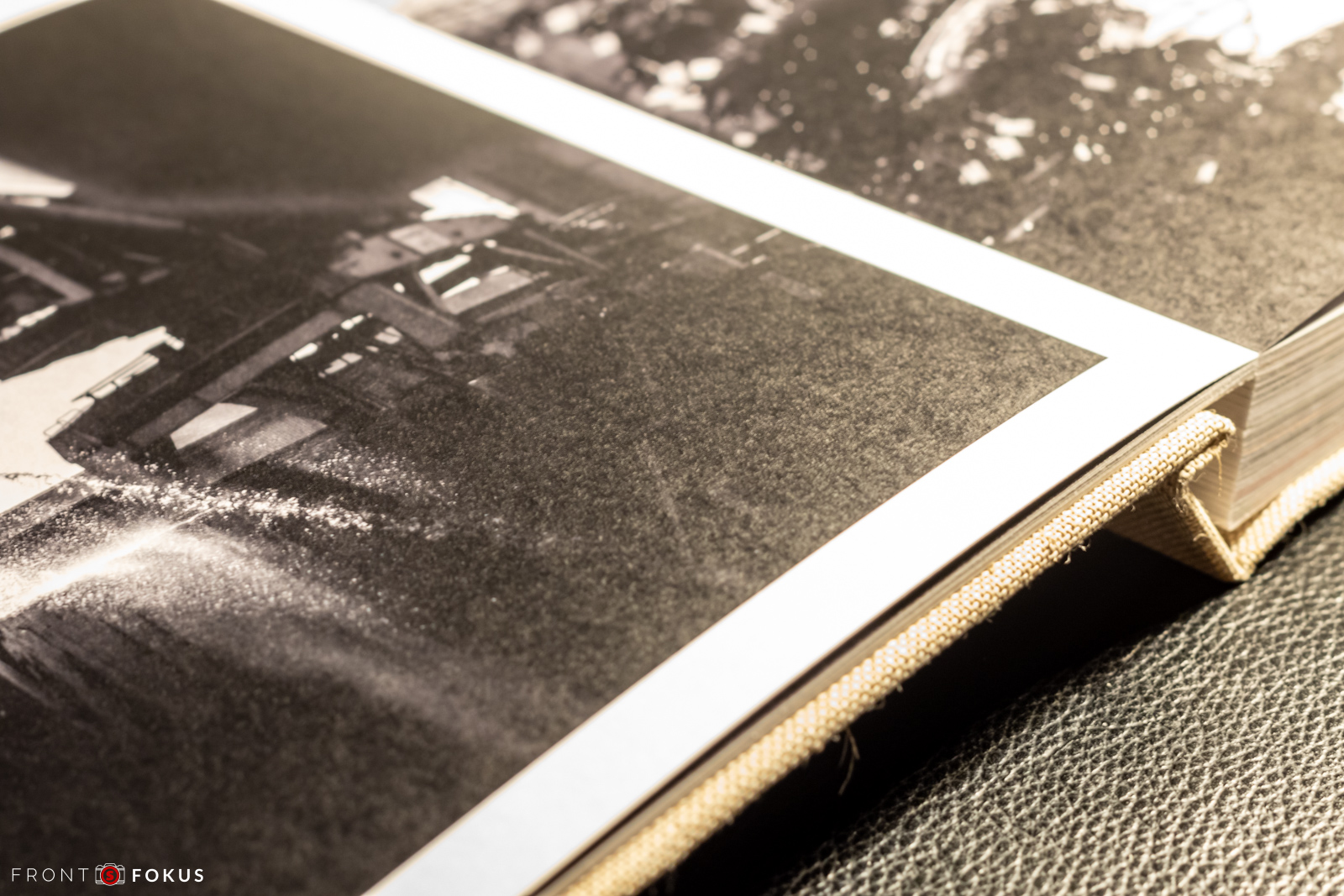 Scheckiger Eindruck je nach Lichteinfall in dunklen/schwarzen Bildbereichen - III